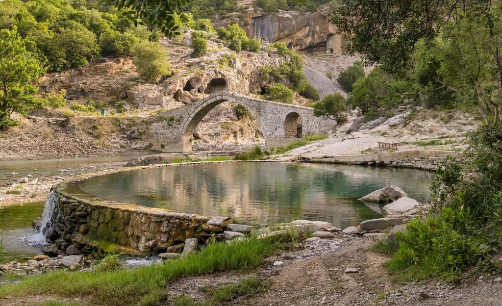 تجربة ألبانيا: رحلة سياحية لمدة 5 أيام (الربيع)